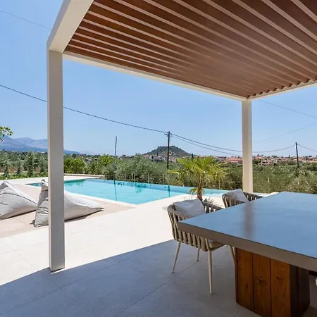 Manitennisvillas *