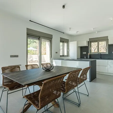 וילה Manitennisvillas Stoúpa